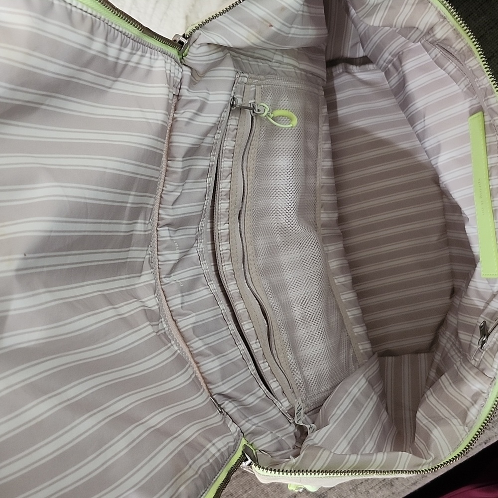 Lululemon Spring Fling Pack Polka Dot Backpack in Neon Green and Beige - Picture 15 of 16